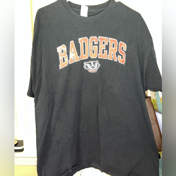 Wisconsin Badger’s T-Shirt - Picture 6 of 6